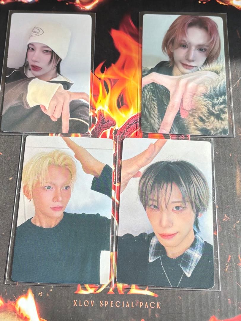 XLOV JUMPUP トレカ 4枚セット