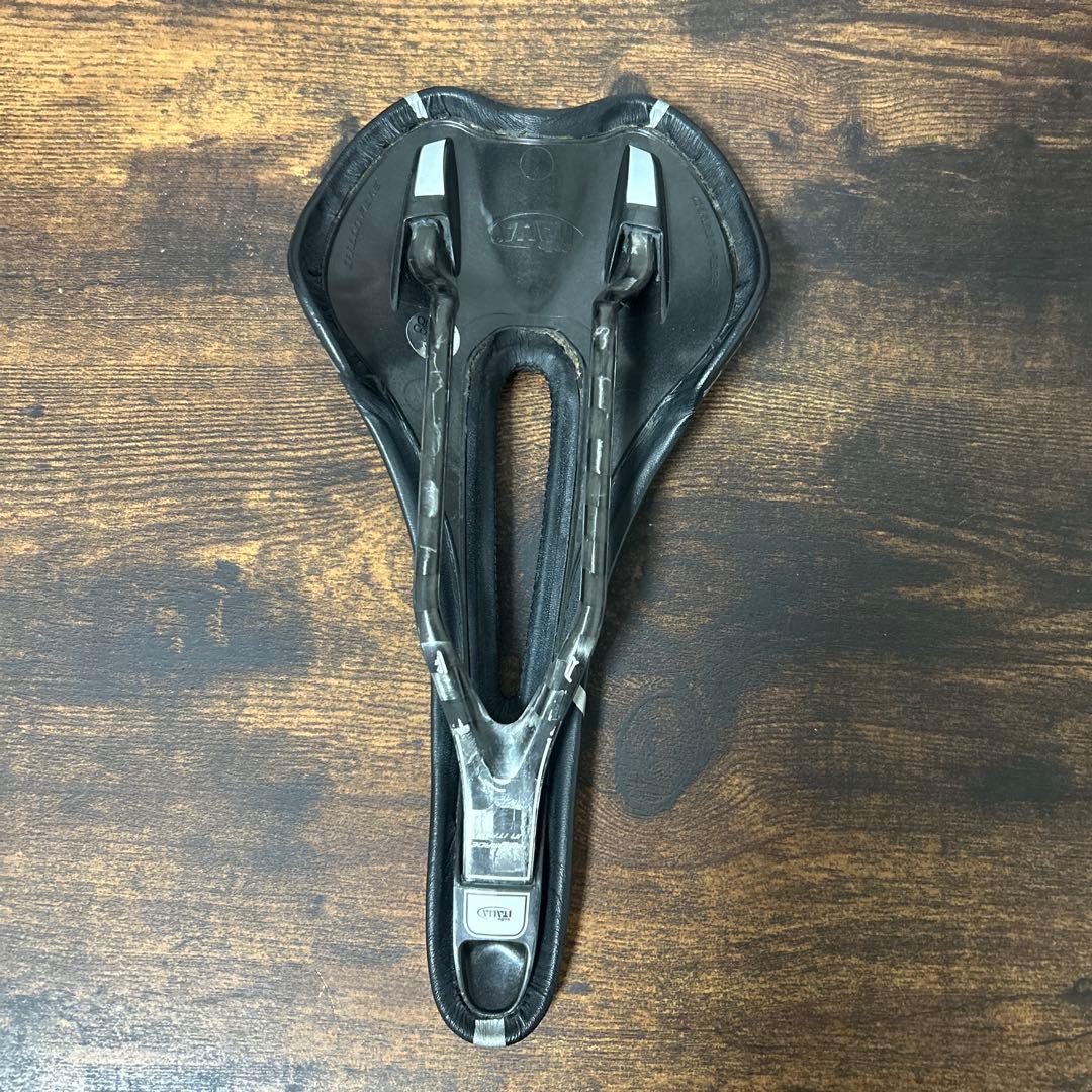 セライタリア SLR カーボン