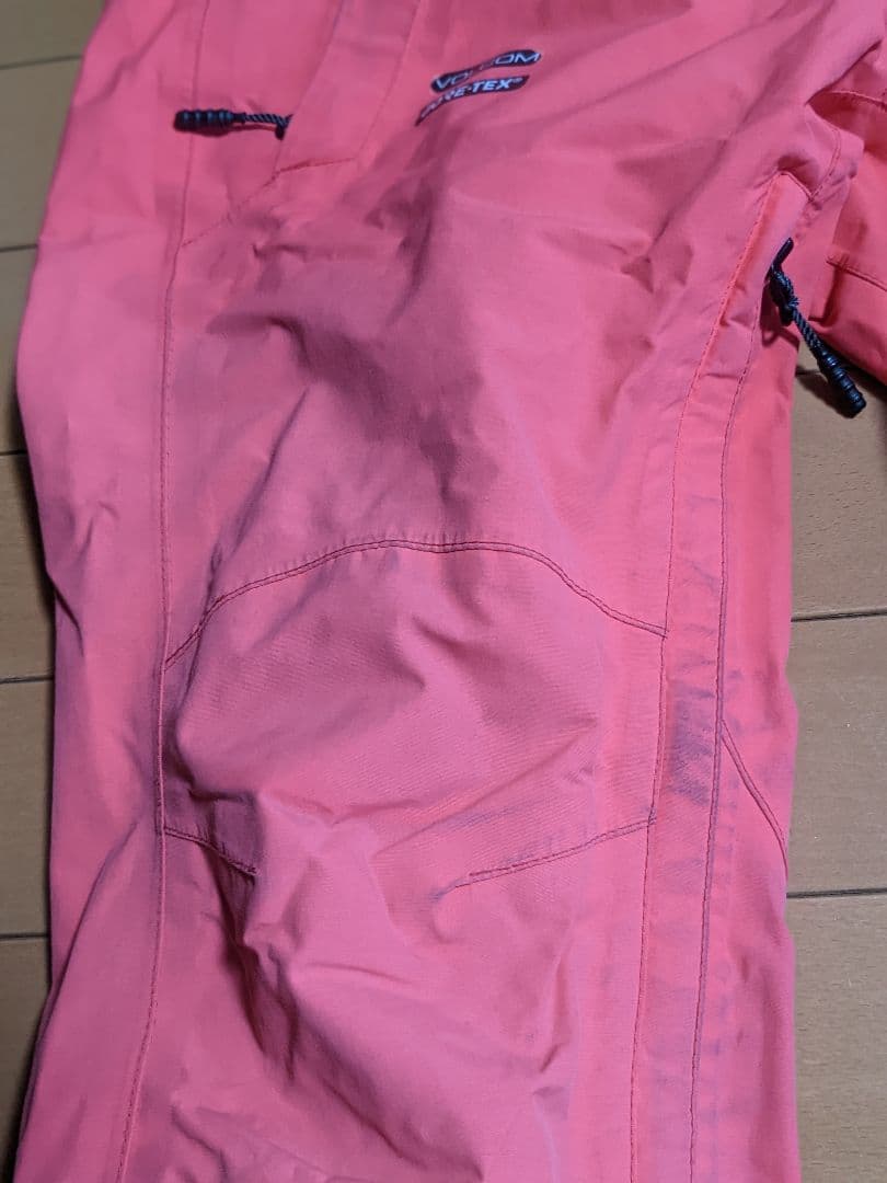 VOLCOM ボルコム　レディース　スノーボード　スキー