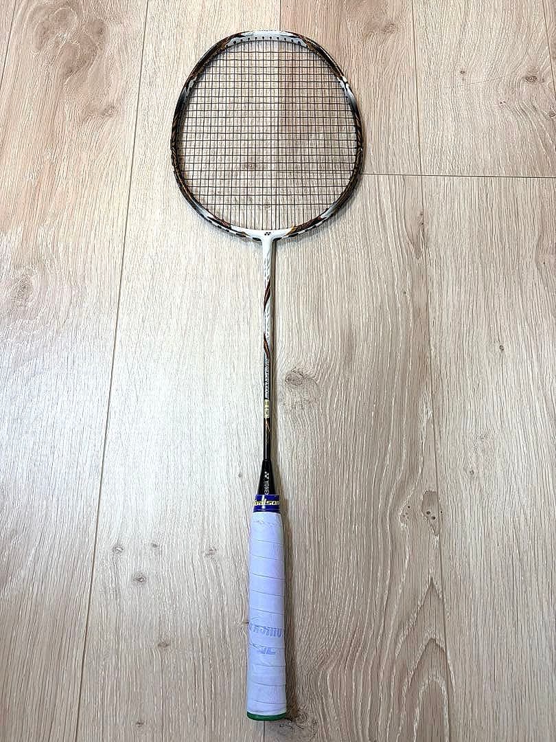 YONEX バドミントンラケット　ボルトリック80