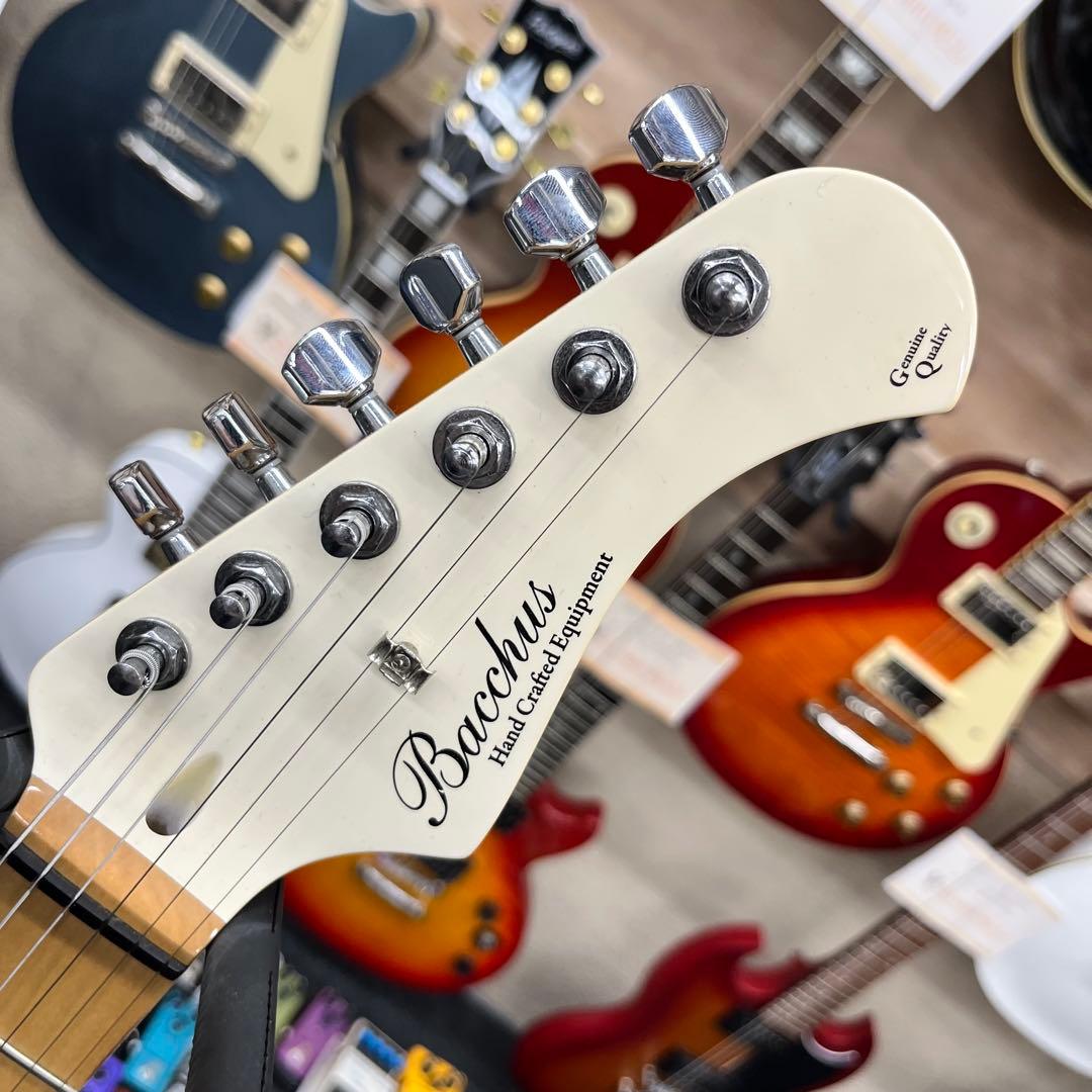 【11273】 Bacchus Global series ホワイト