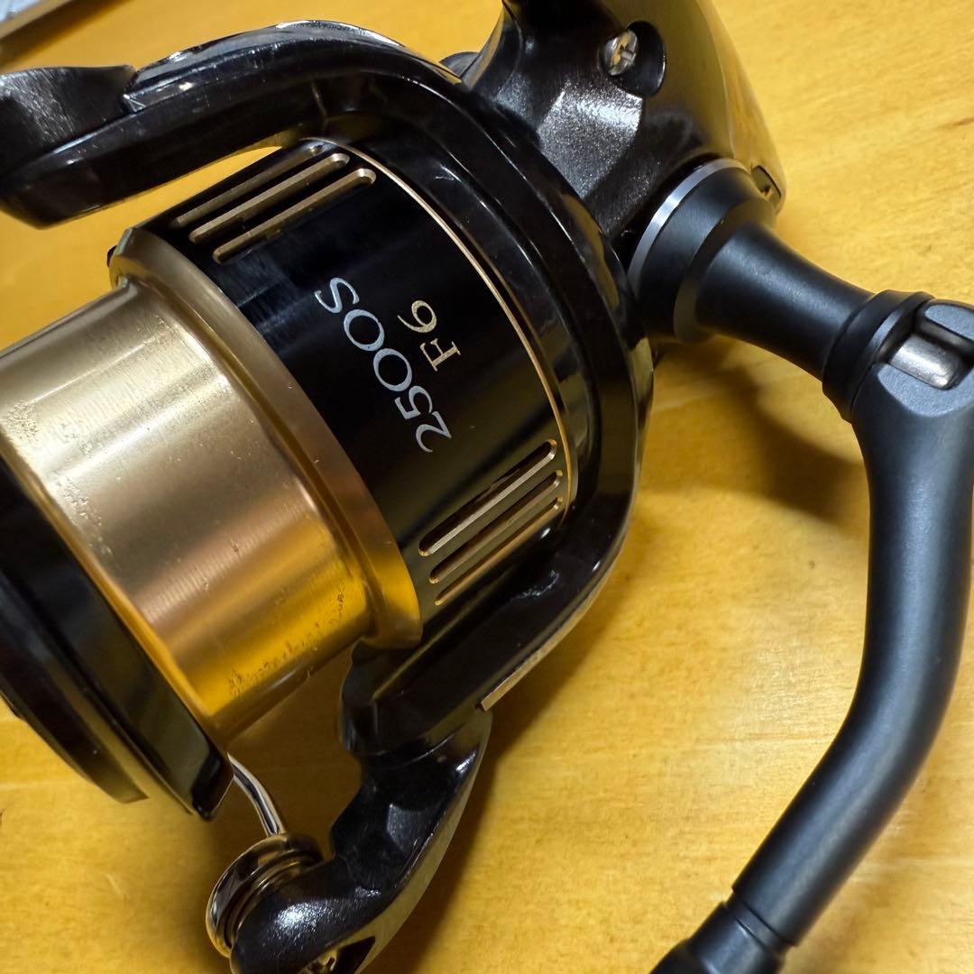 COMPLEX C14+ 2500S F6 スピニングリール