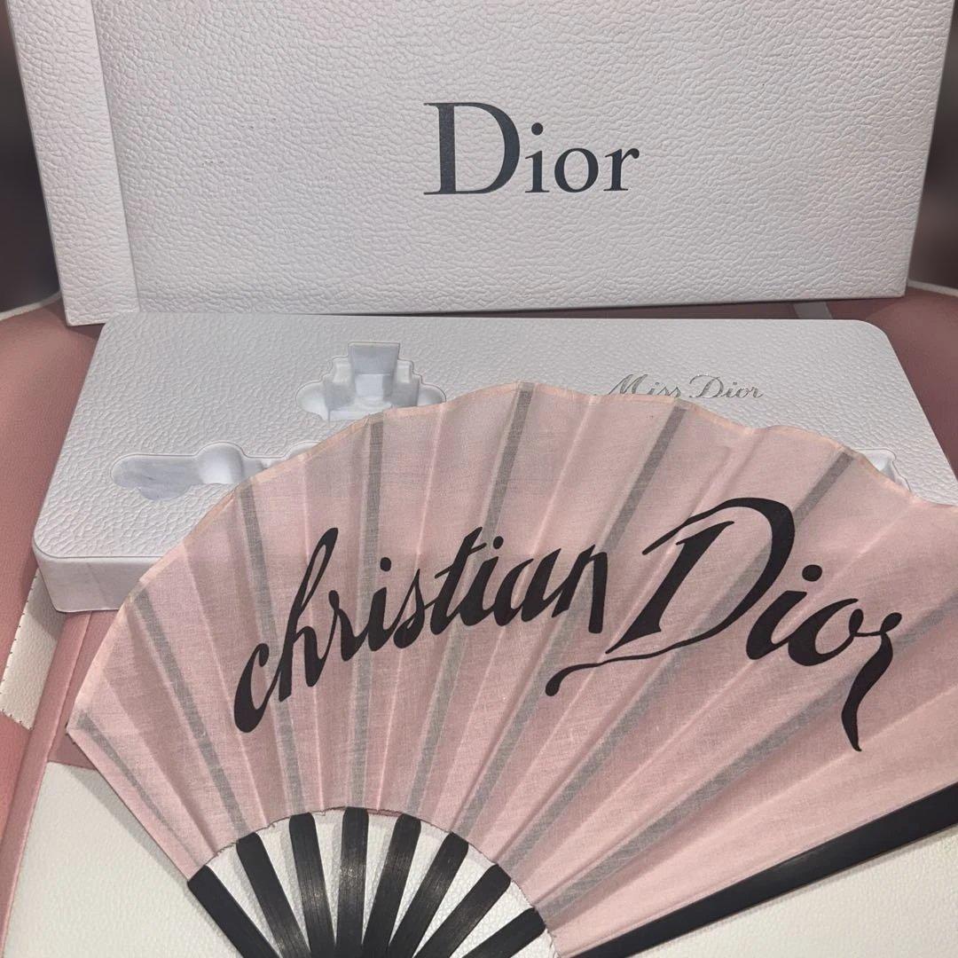 Dior Miss Dior ピンク扇子