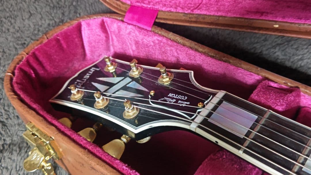 ダグ　Gibson Les Paul Custom VOS