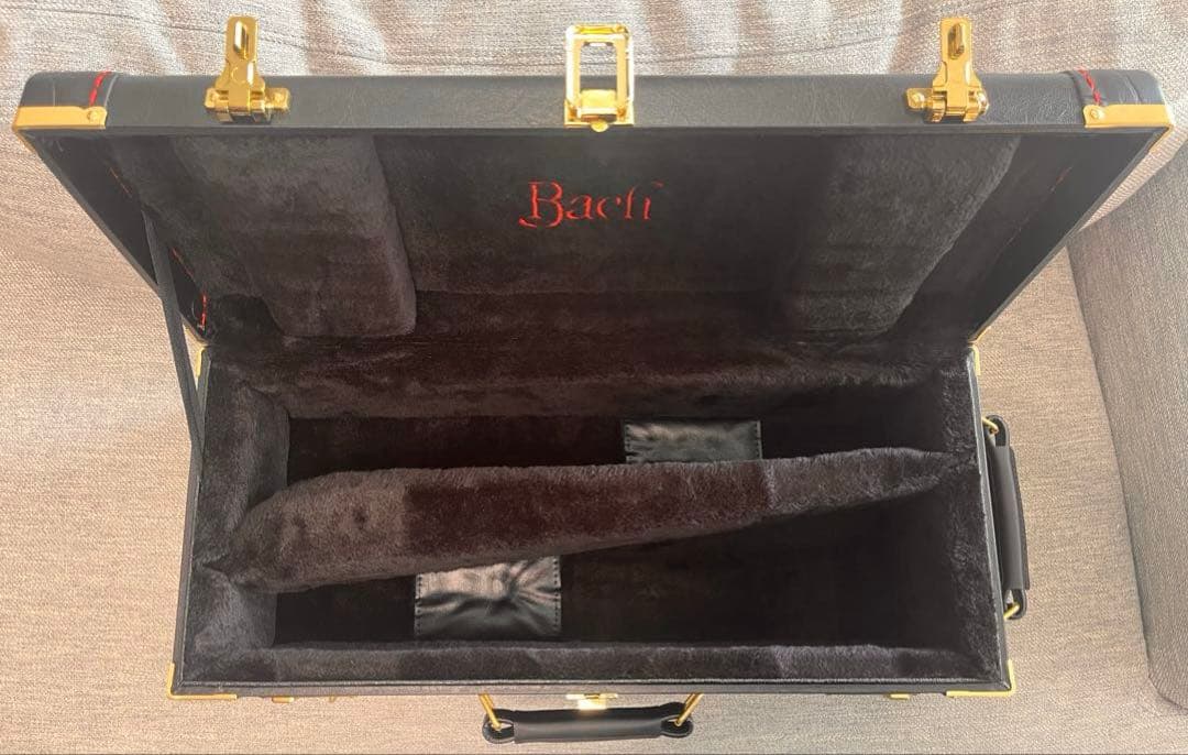 値下げ12/16迄　Bach バック　トランペットケース 純正