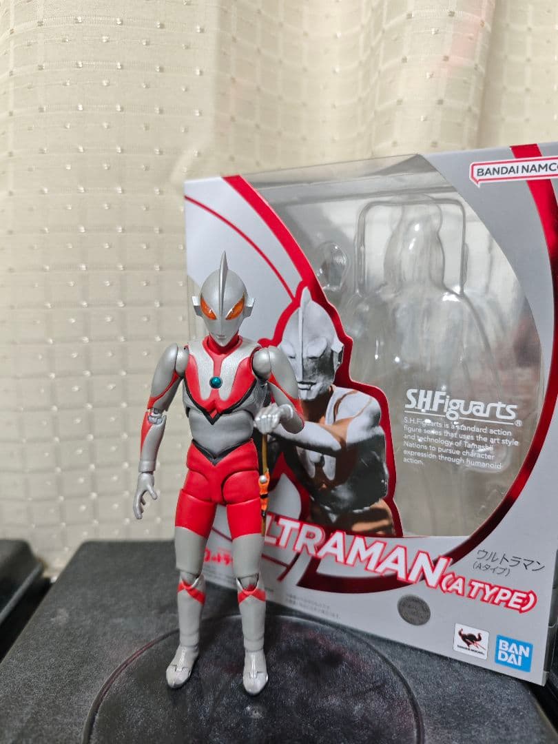 S.H.Figuarts ニセウルトラマン 完成品