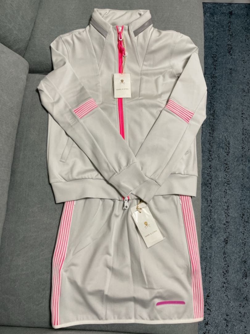 マークアンドロナ　新品　セットアップ