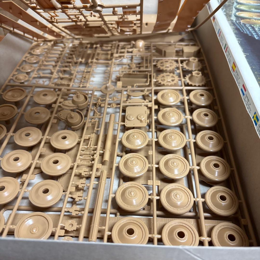 1/35スケール ドイツ軍車両モデルキット5点セット　0126o122