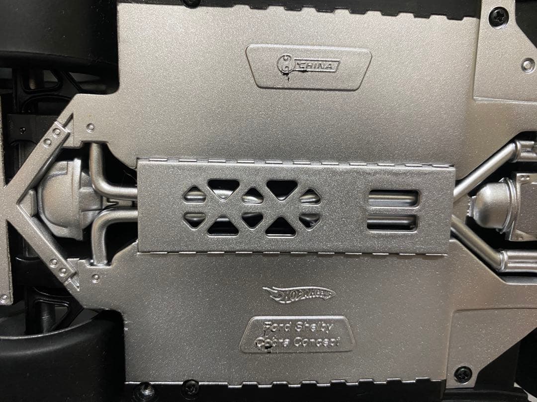 ミニカー HOTWHEELS Ford Shelby Cobra Concept 1/18