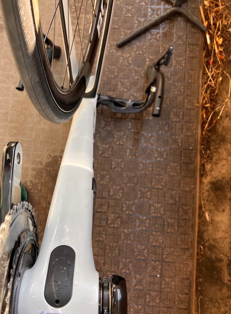 自転車本体 TREK MADONE gen8 SL