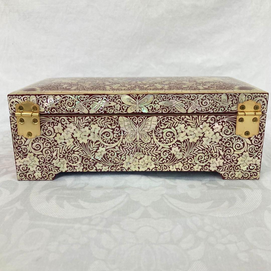 美品　伝統工芸品　螺鈿細工　蝶々　ジュエリーボックス　宝石箱　小物入れ