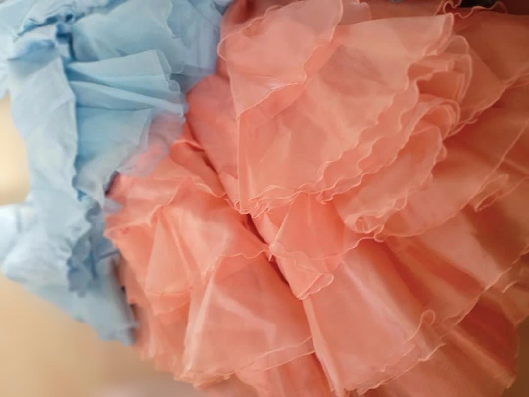 フラメンコドレス 水色ワンピース　ピンクフリンジ付き