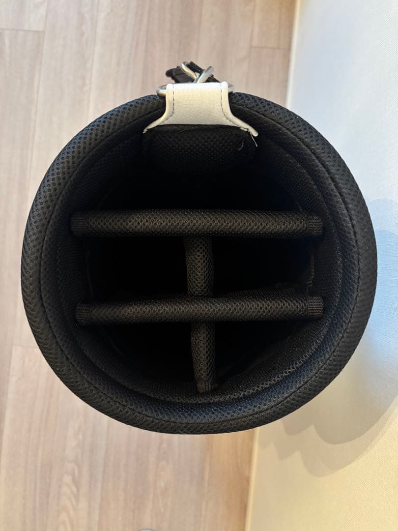 ツアーステージ ViQ 2022 キャディバッグ 9型 ブラック／ホワイト