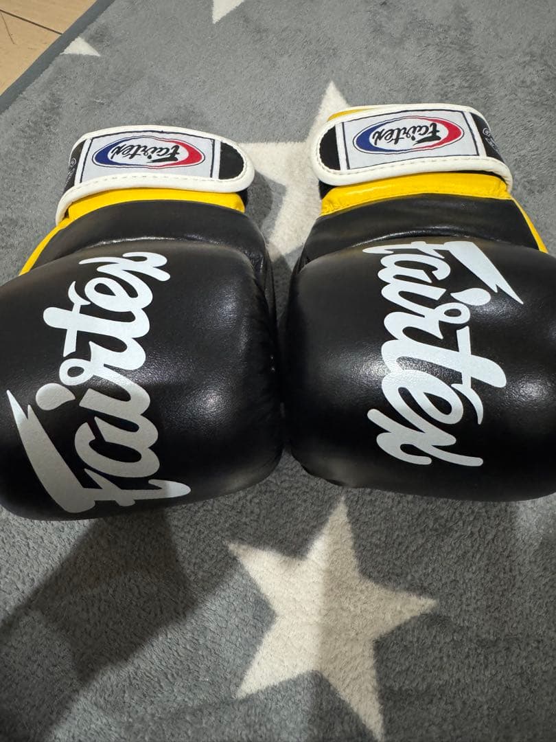 Fairtex パウンドグローブ黒/黄　新品未使用