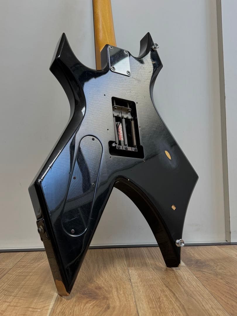 B.C. RICH Warlock エレキギター セミハードケース付き