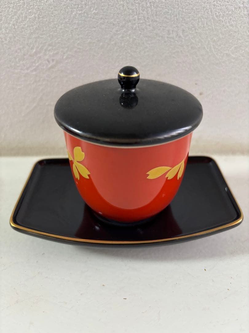 最終値下げ　深川製磁 金彩桜 黒舟型茶托付蓋付き煎茶碗5客揃