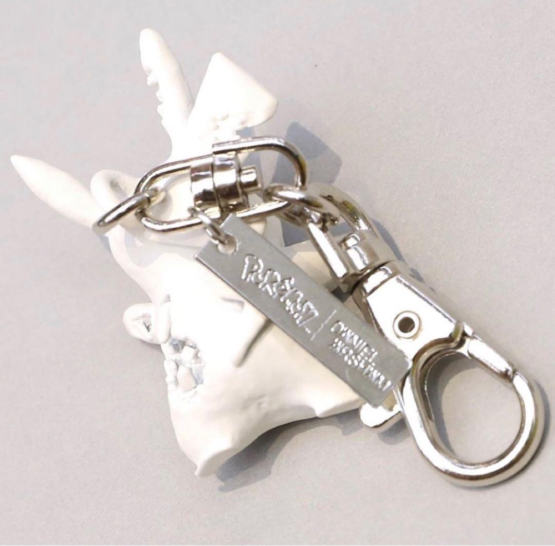 新品未開封 Daniel Arsham Pokémon 2G Key Charm