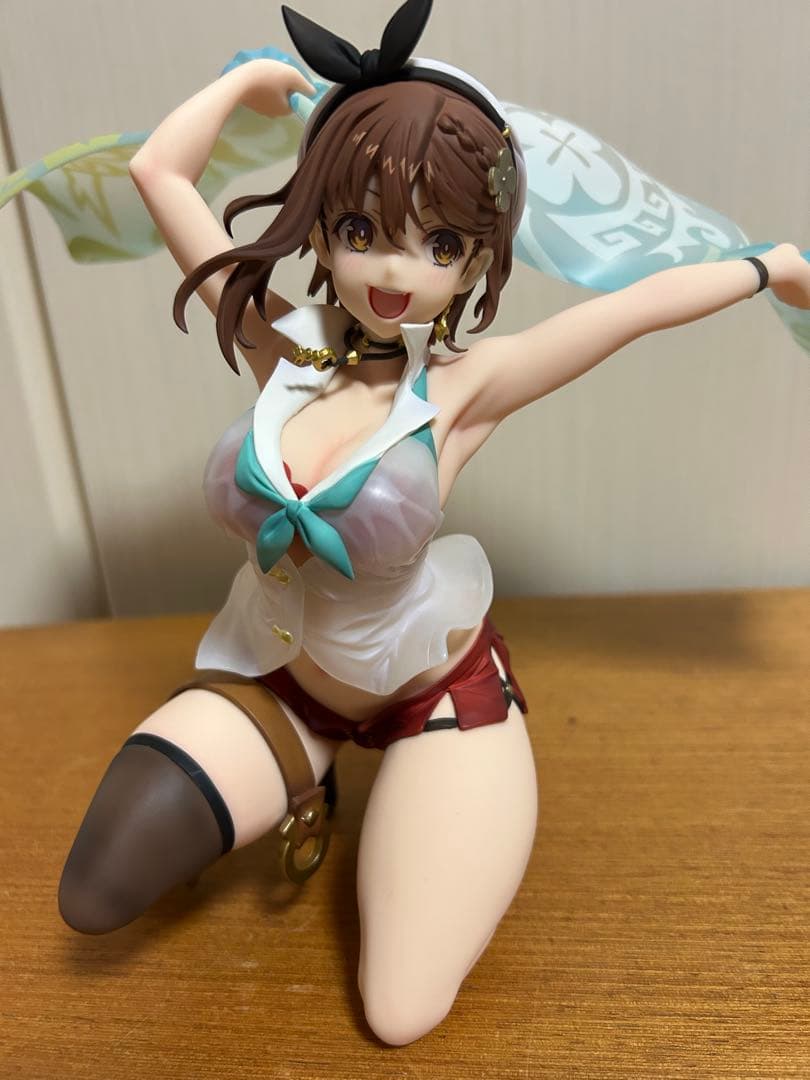 値下げ中　ライザのアトリエ　ライザ　フィギュア