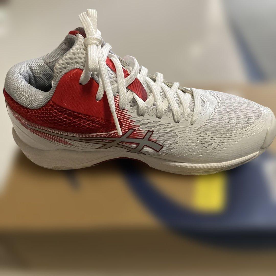 【M.N新品未使用】アシックスバレーボールシューズ24cm