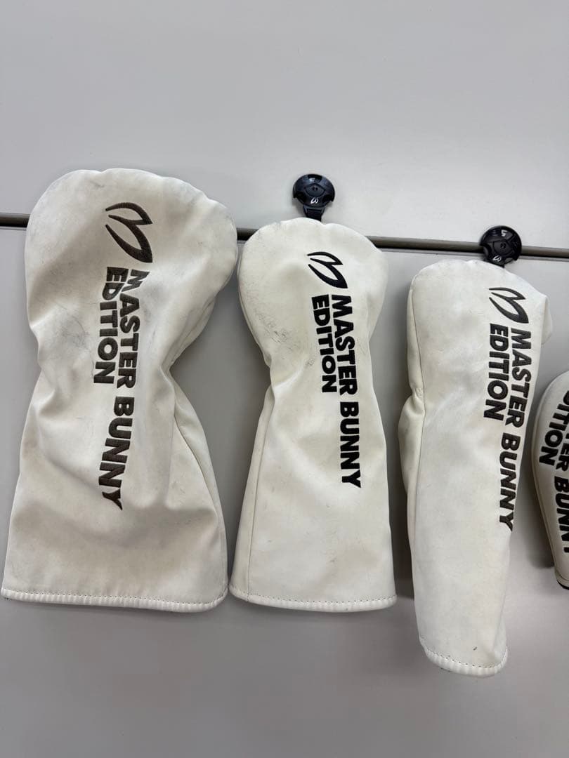 ぺ*ょ様 MASTER BUNNY EDITION キャディバッグ　白色　ヘッド