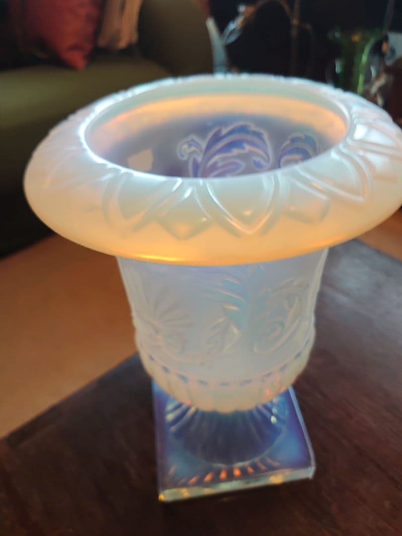 オパールセント クリスタルフラワーベース(共箱付き)