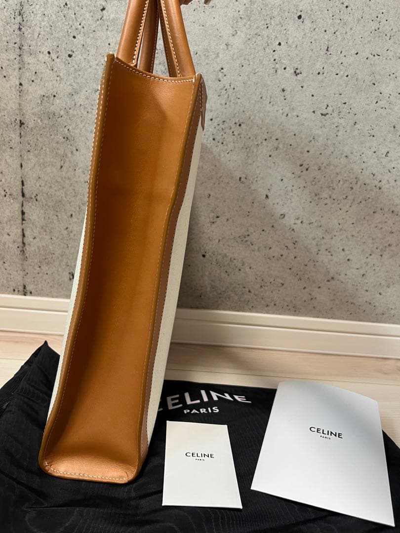CELINEバーティカルカバ