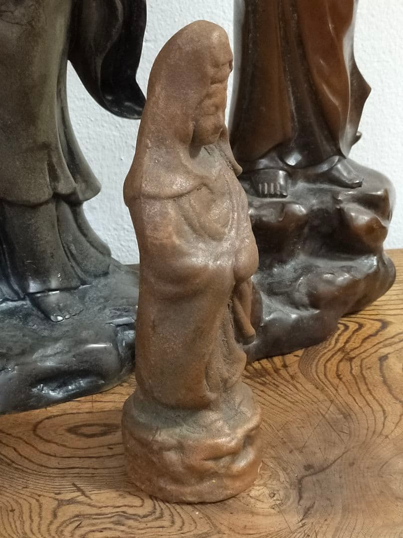 ♥古鉄製　観音像　２．４ｋｇ　観音様　仏像　観音菩薩　骨董　古玩