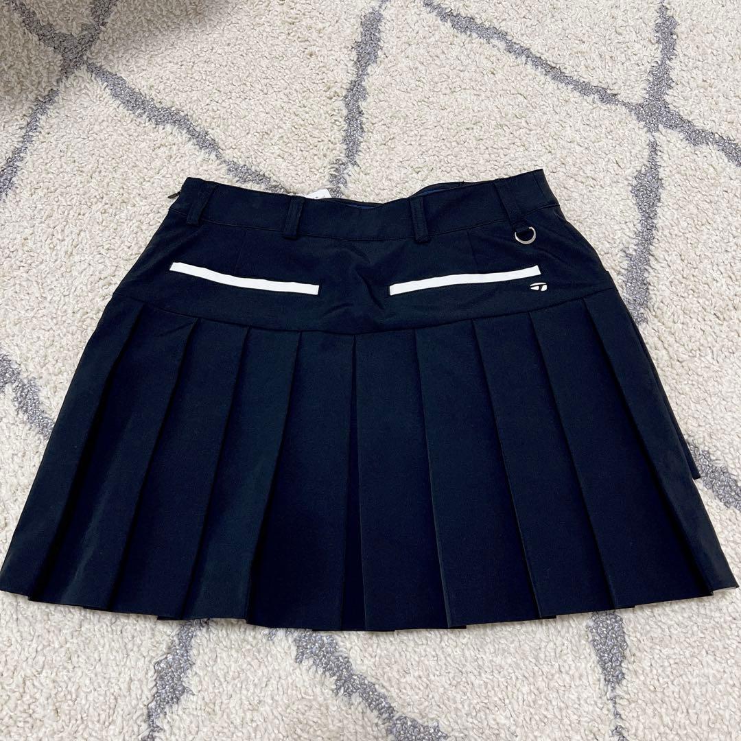 新品タグ付き テーラーメイド ストレッチダブルプリーツスコート S ブラック