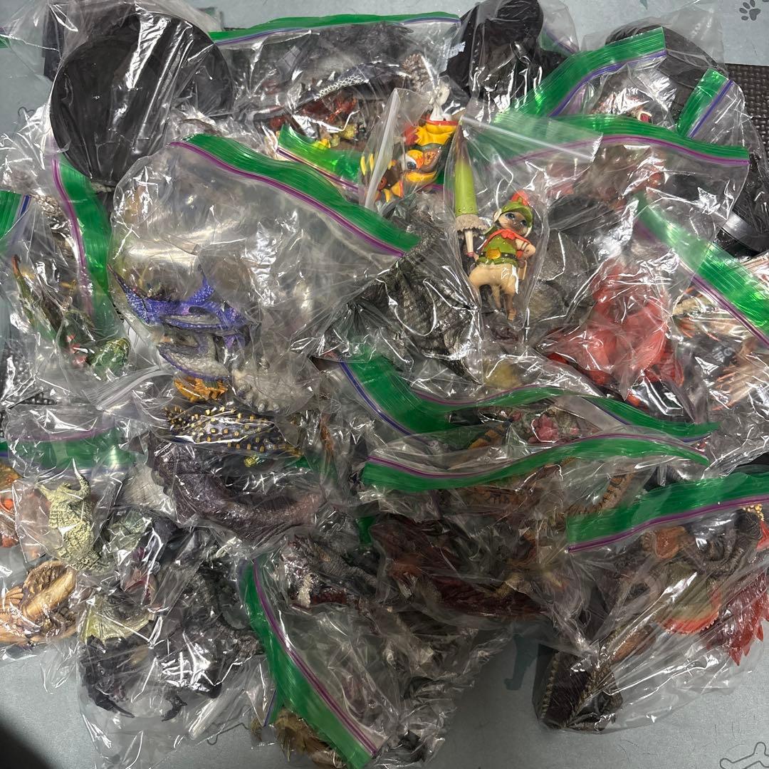 モンスターハンター フィギュア 大量