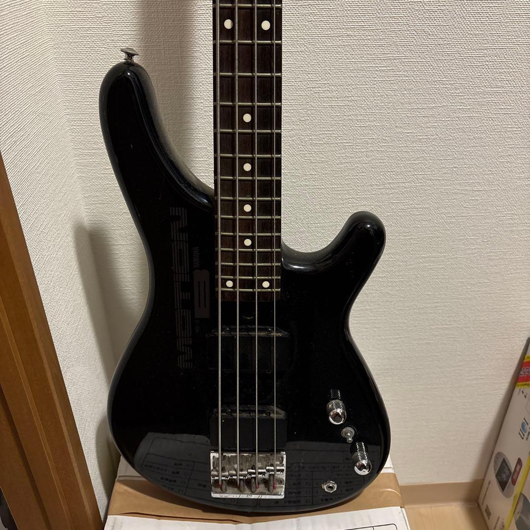 YAMAHA ベース　アンプ付き