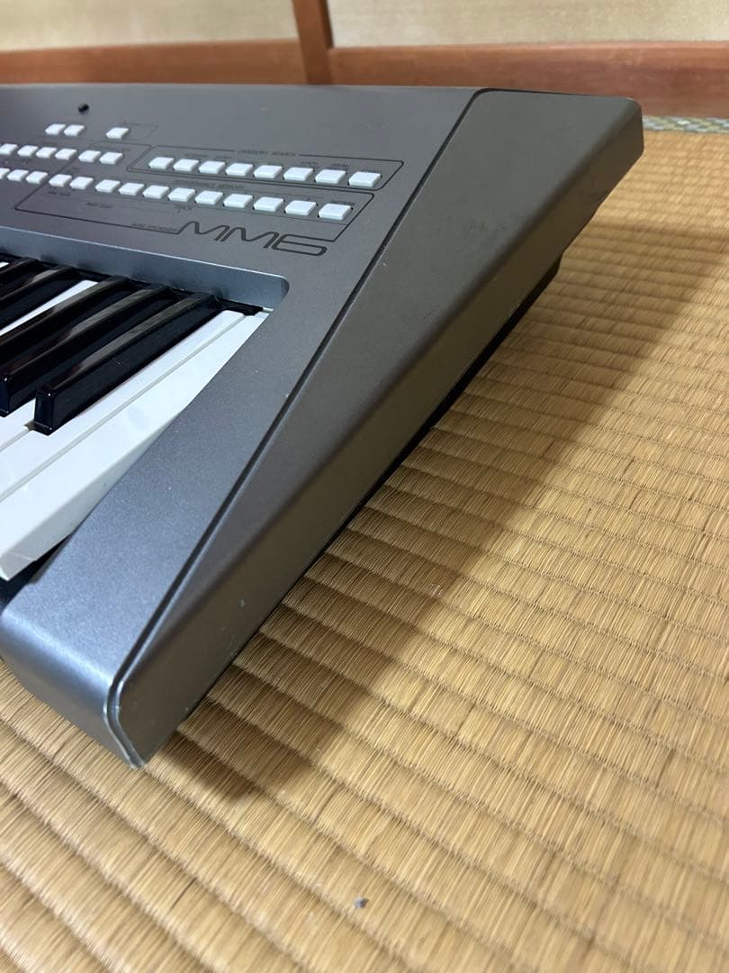 YAMAHA MM6 シンセサイザー 61鍵盤 中古