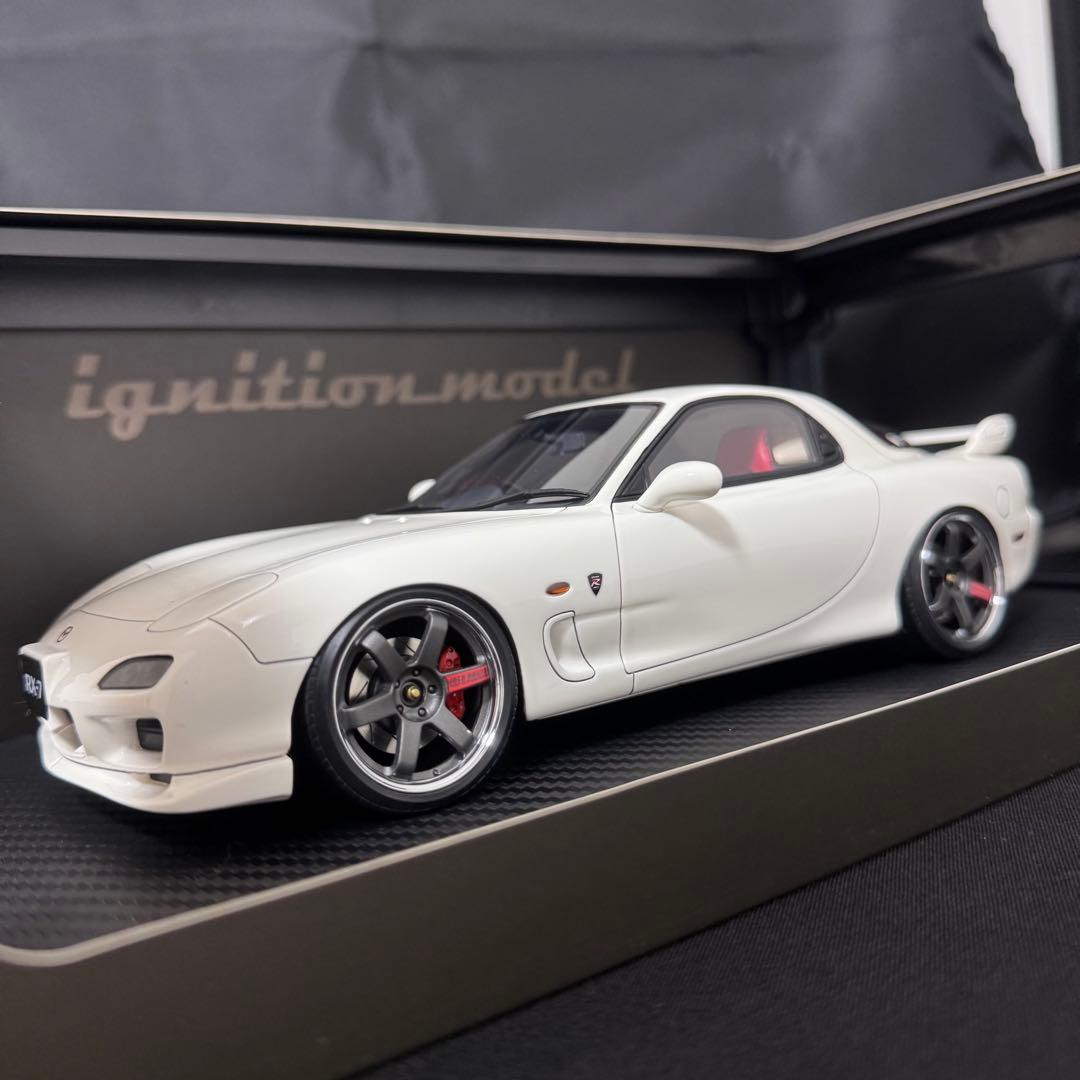 イグニッションモデル1/18 RX7 FD3S White 初期モデル　廃盤レア
