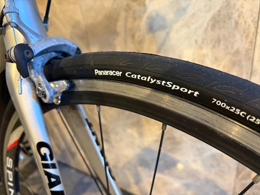 GIANT　DEFY3-ロードバイク-手渡しのみでお願いします。