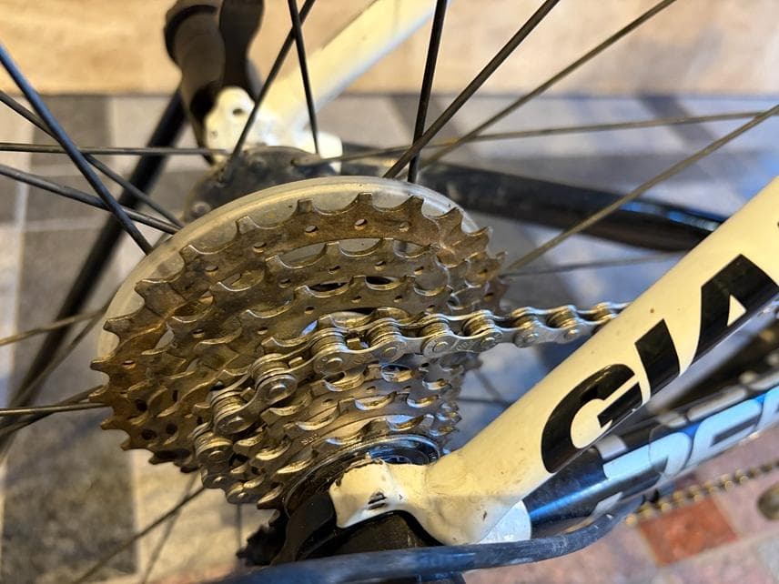 GIANT　DEFY3-ロードバイク-手渡しのみでお願いします。