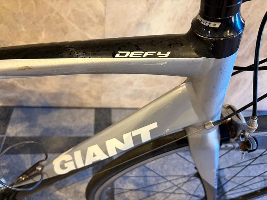 GIANT　DEFY3-ロードバイク-手渡しのみでお願いします。