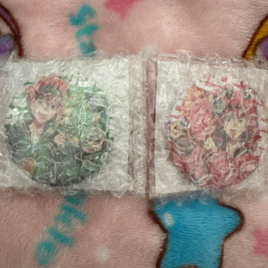 七瀬陸無限エビコラボ缶バッジ二種 アイドリッシュセブンアイナナ