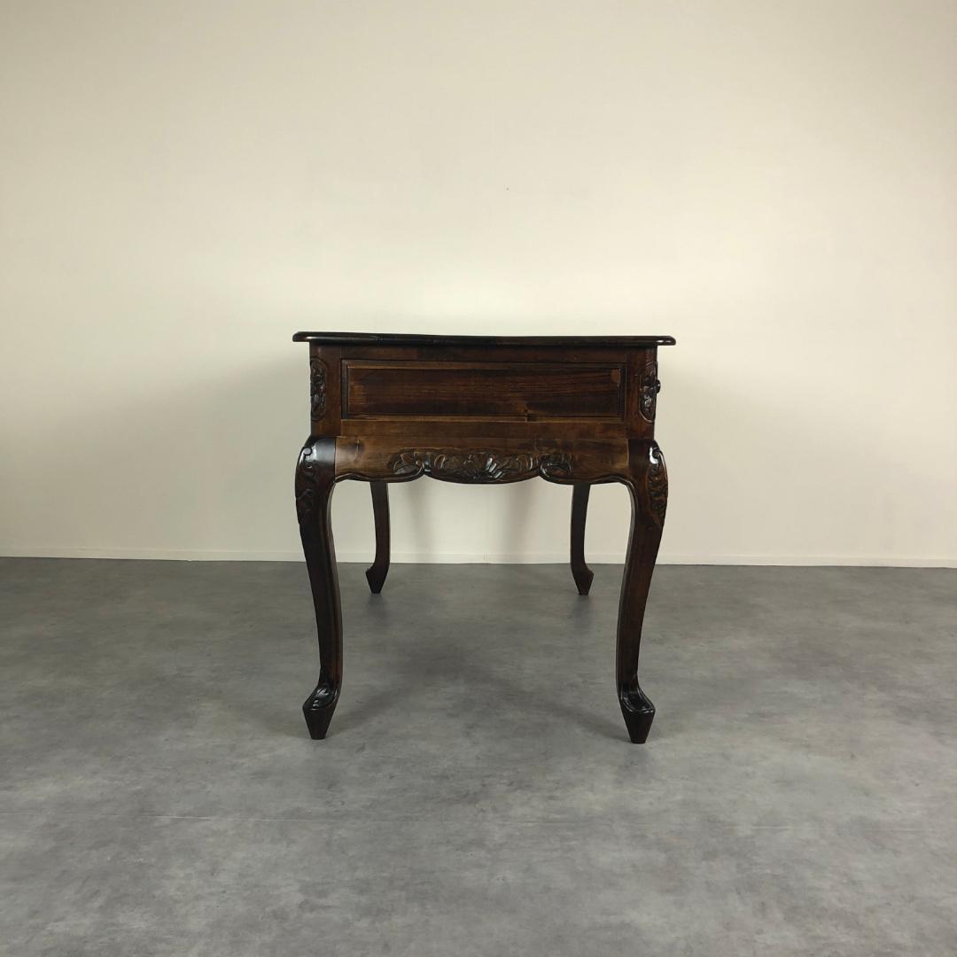 エレガント　猫脚(カブリオールレッグ) 　アンティークデスク