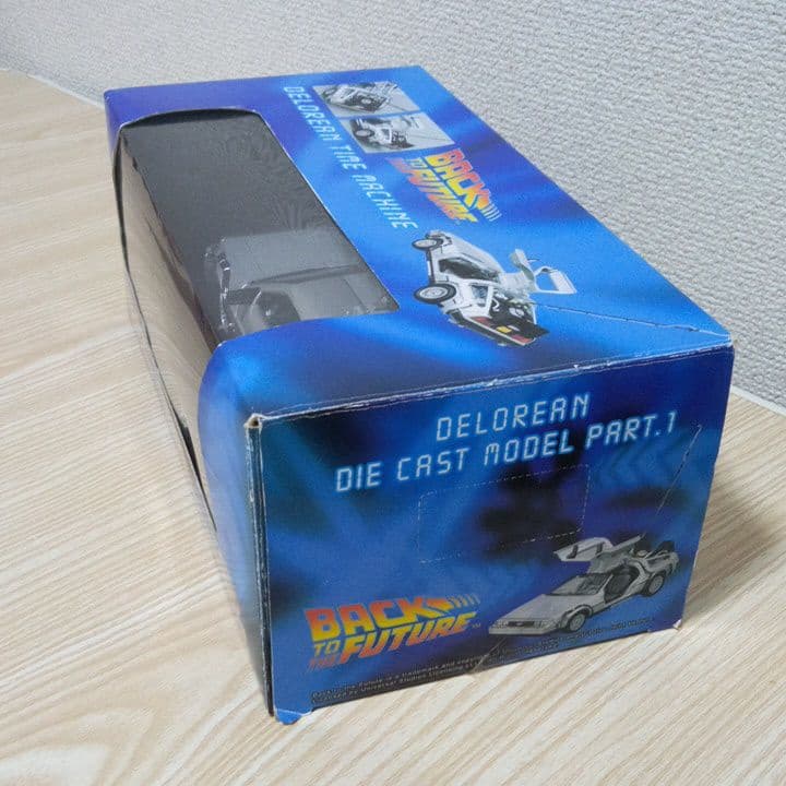 BACKTOTHEFUTURE　デロリアンダイキャストモデルPart1