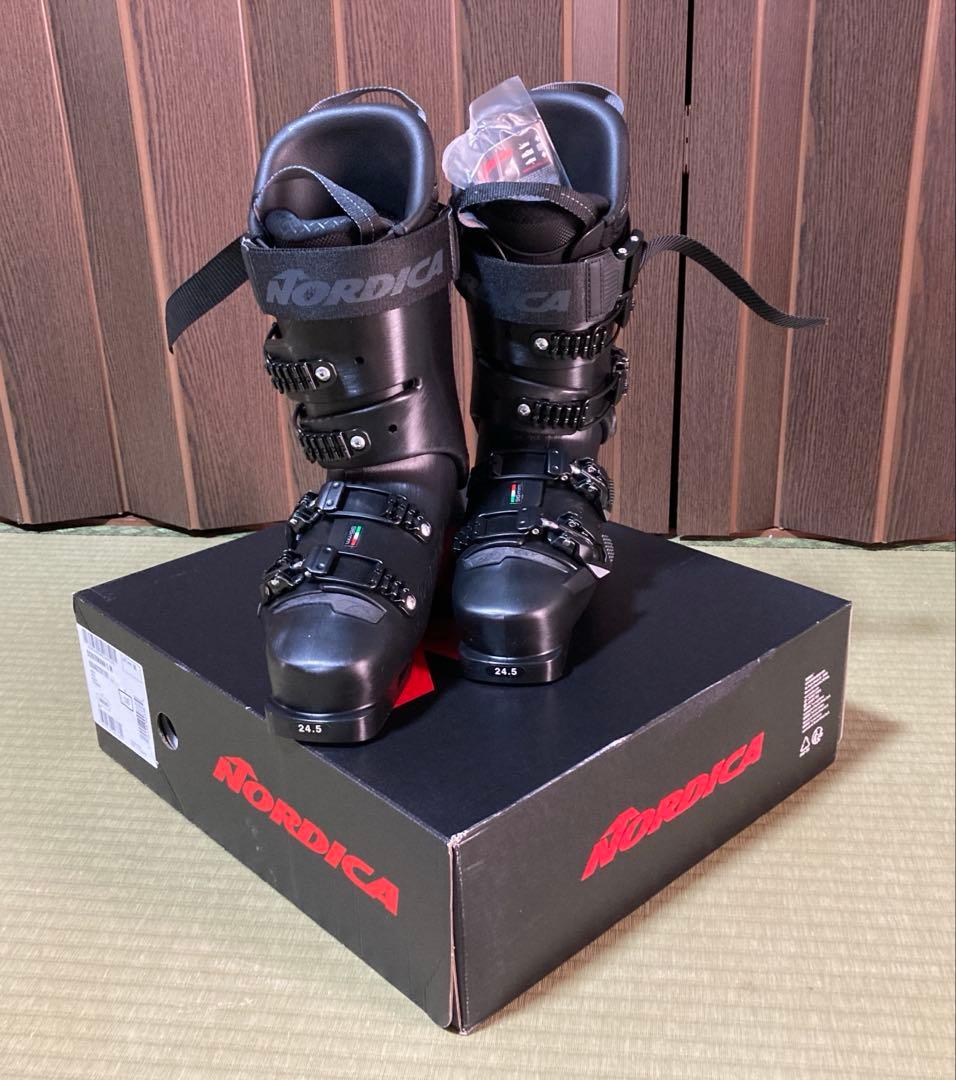 23/24 新品 NORDICAドーベル5M 24.5cm