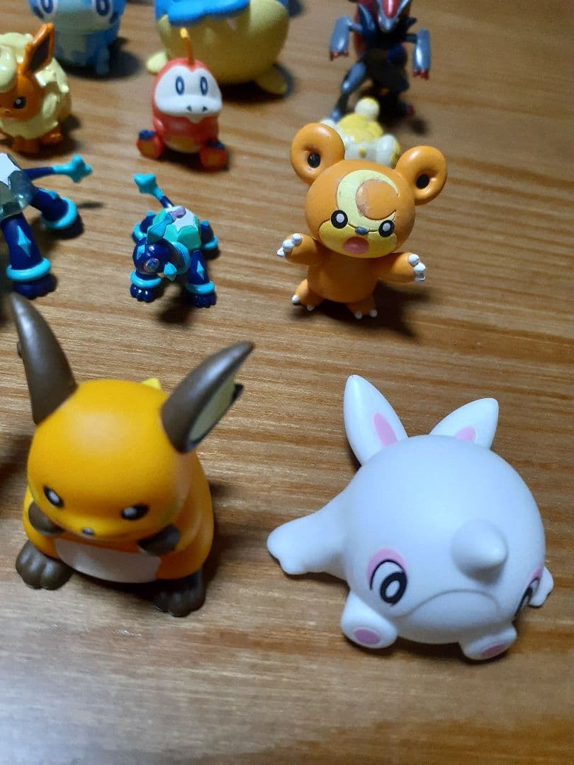ポケモン　ミニフィギュア&指人形等32個セット　パーツ欠品ありポケットモンスター