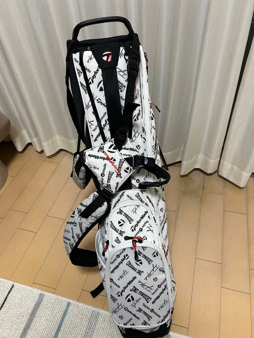 [土日週末特価！]TaylorMade キャディバッグ スタンド付き