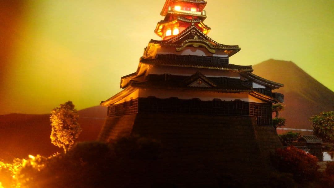 お城✨SP仕上げ✨秋の安土城✨プラモデル✨製作受付画像‼️