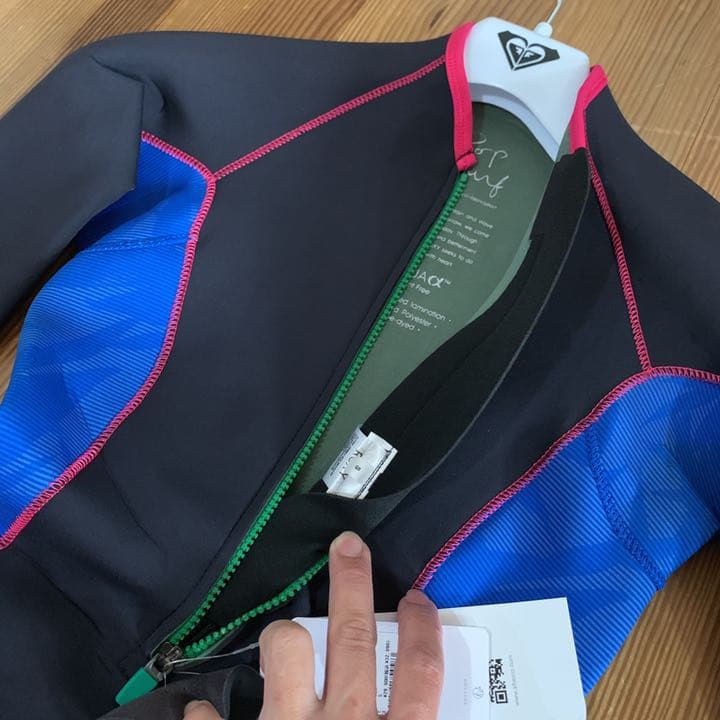 新品未使用　ロキシー ウエットスーツ 2/2MM フルスーツ M 水着