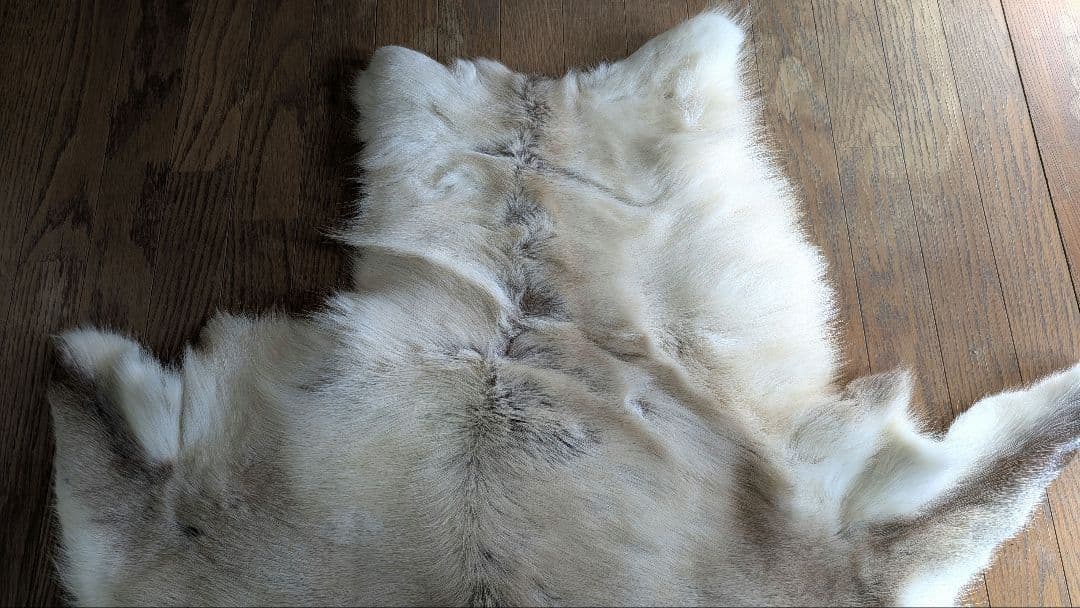 トナカイ特大毛皮 ラグ キャンプ アウトドア