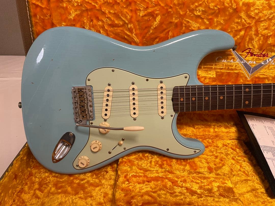 ギター Fender CS 1959 Stratcaster Daphne Blue