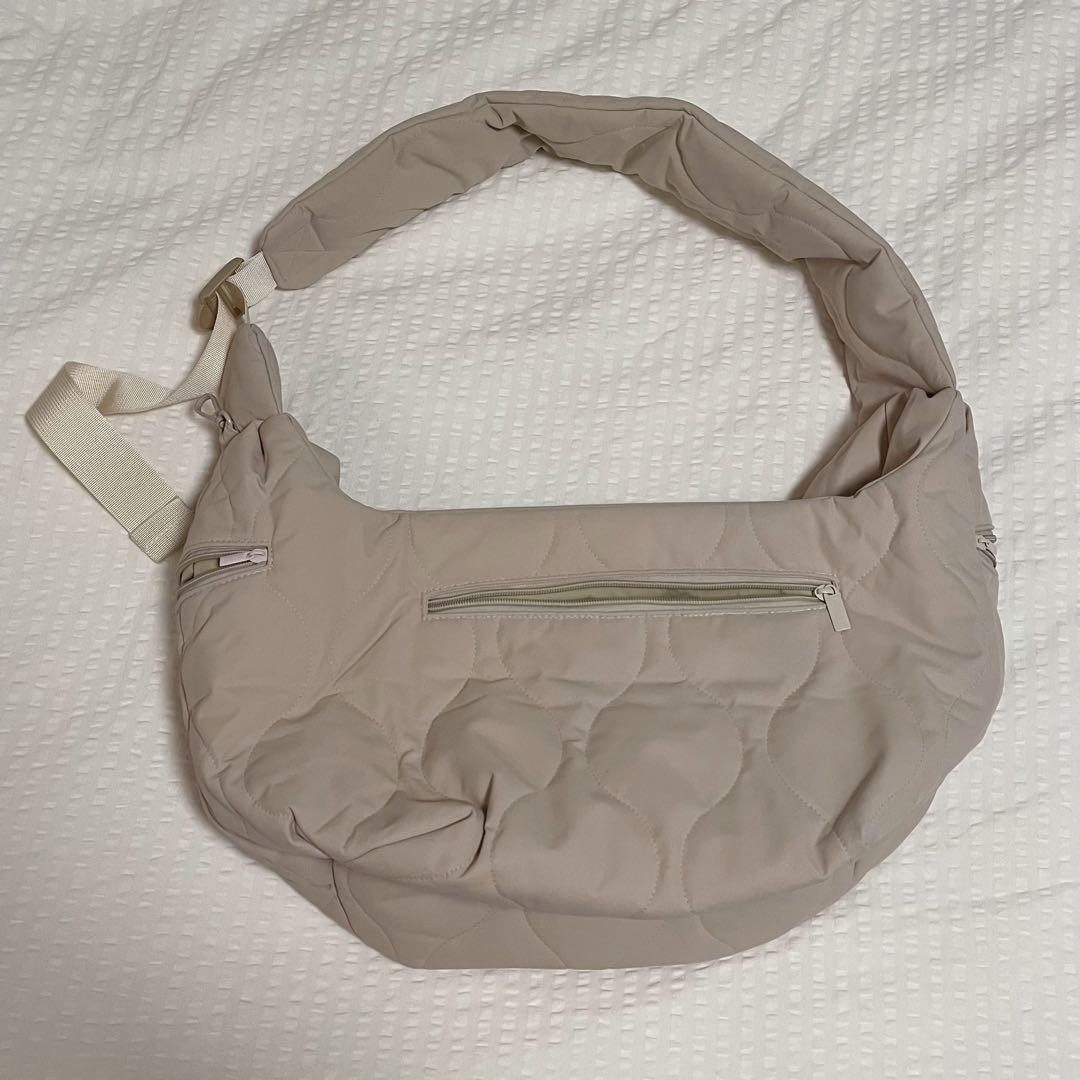 (AYANO)moncheri キルティングコンパクトスリングバッグ