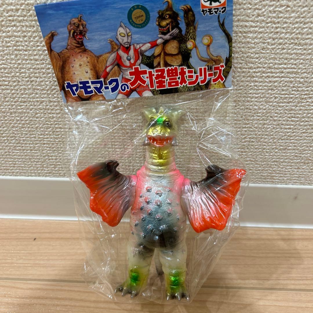 ヤモマーク　チャンドラー　蓄光成型