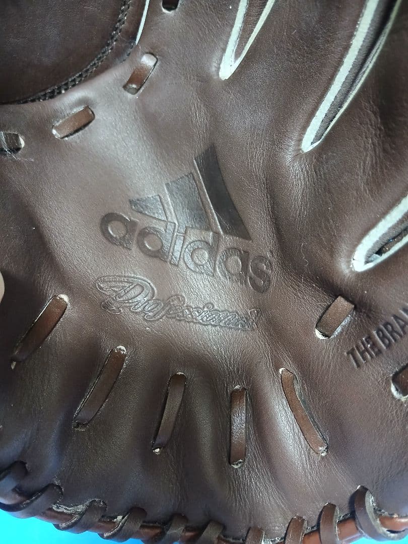 adidas Professional 内海哲也モデル 限定シルエッ