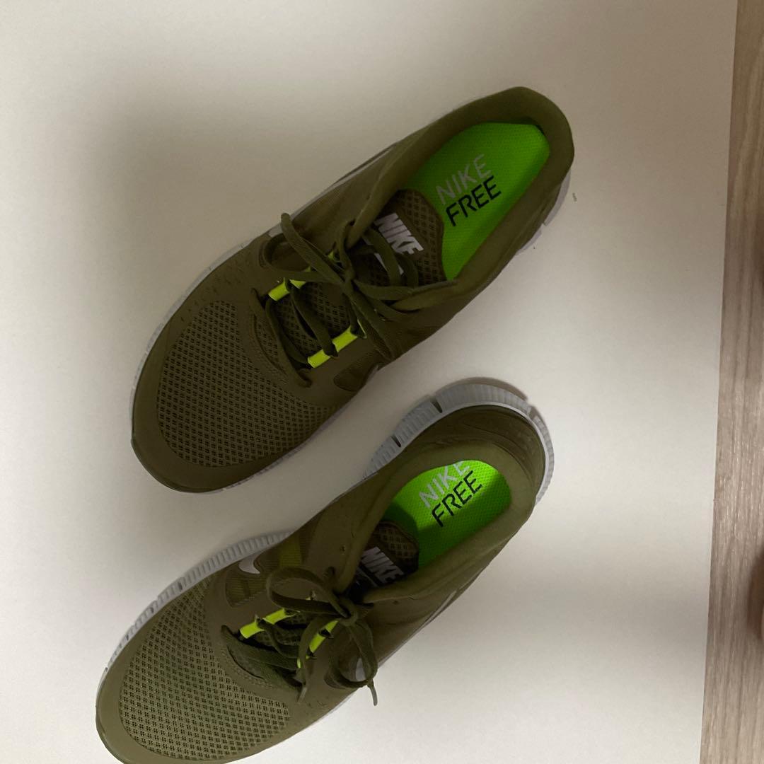 Nike Free ランニングシューズ オリーブグリーン