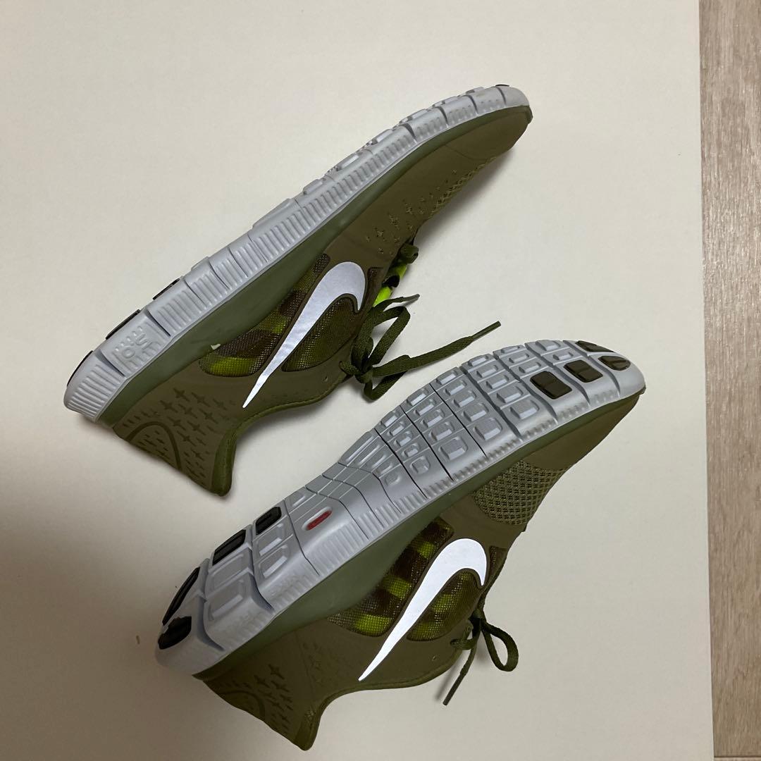 Nike Free ランニングシューズ オリーブグリーン